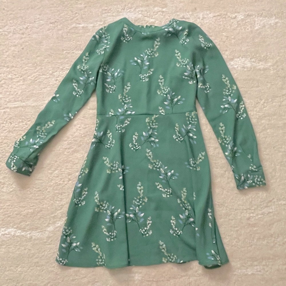 Loft green floral long sleeve dress Size: 0